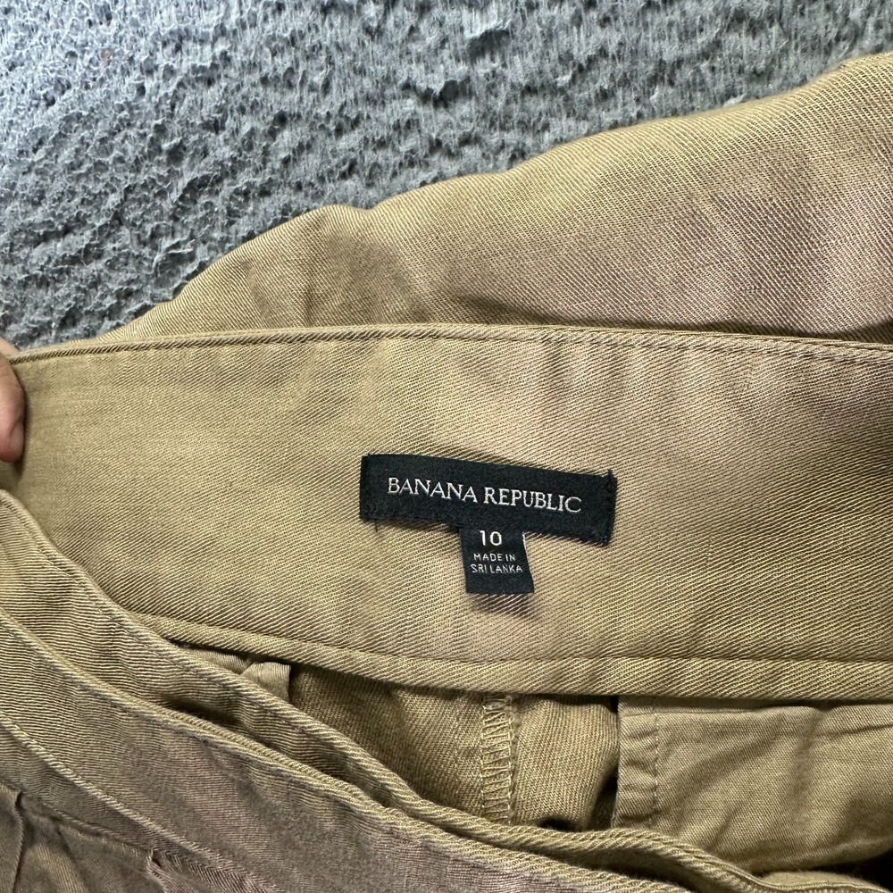 Banana Republic Women's Tan High-Rise Pleated Utility Track Pants - Picture 3 of 11